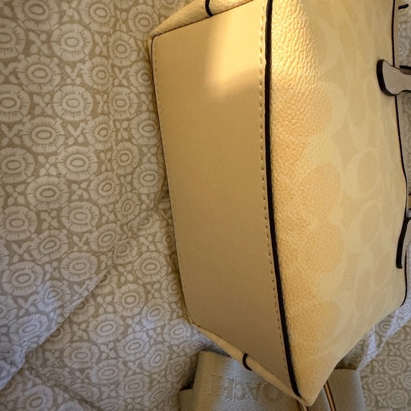 Coach Butter Cream Tote Mini City - Picture 6 of 6